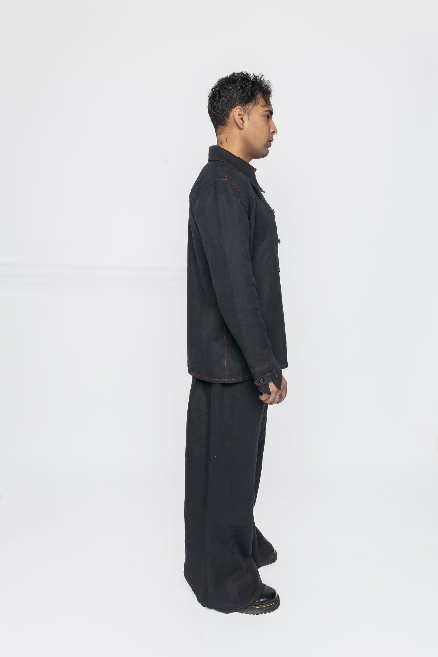 Razor Collar Shirt in Black Cotton Linen Mix