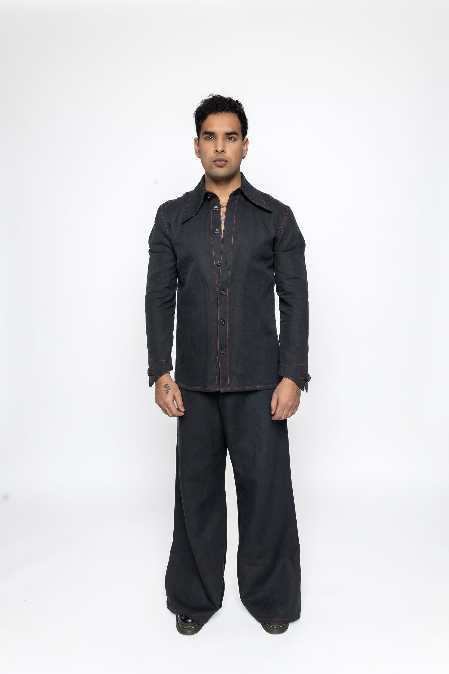 Razor Collar Shirt in Black Cotton Linen Mix