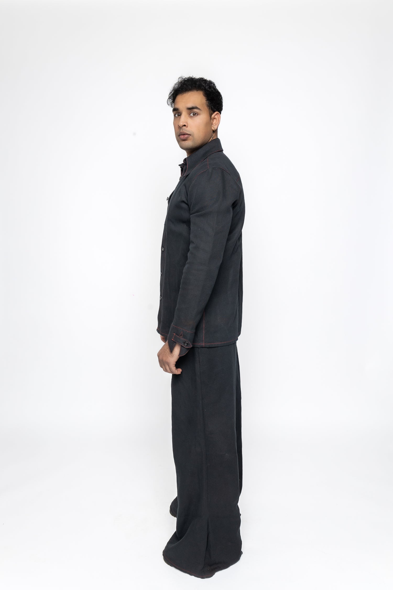 Razor Collar Shirt in Black Cotton Linen Mix