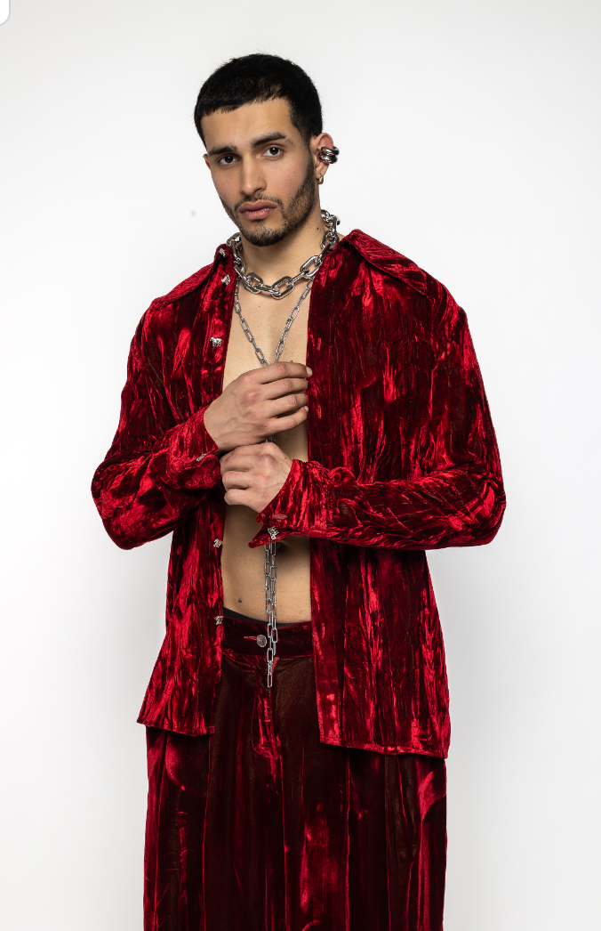 Leo - Crushed Velvet Shirt in Red