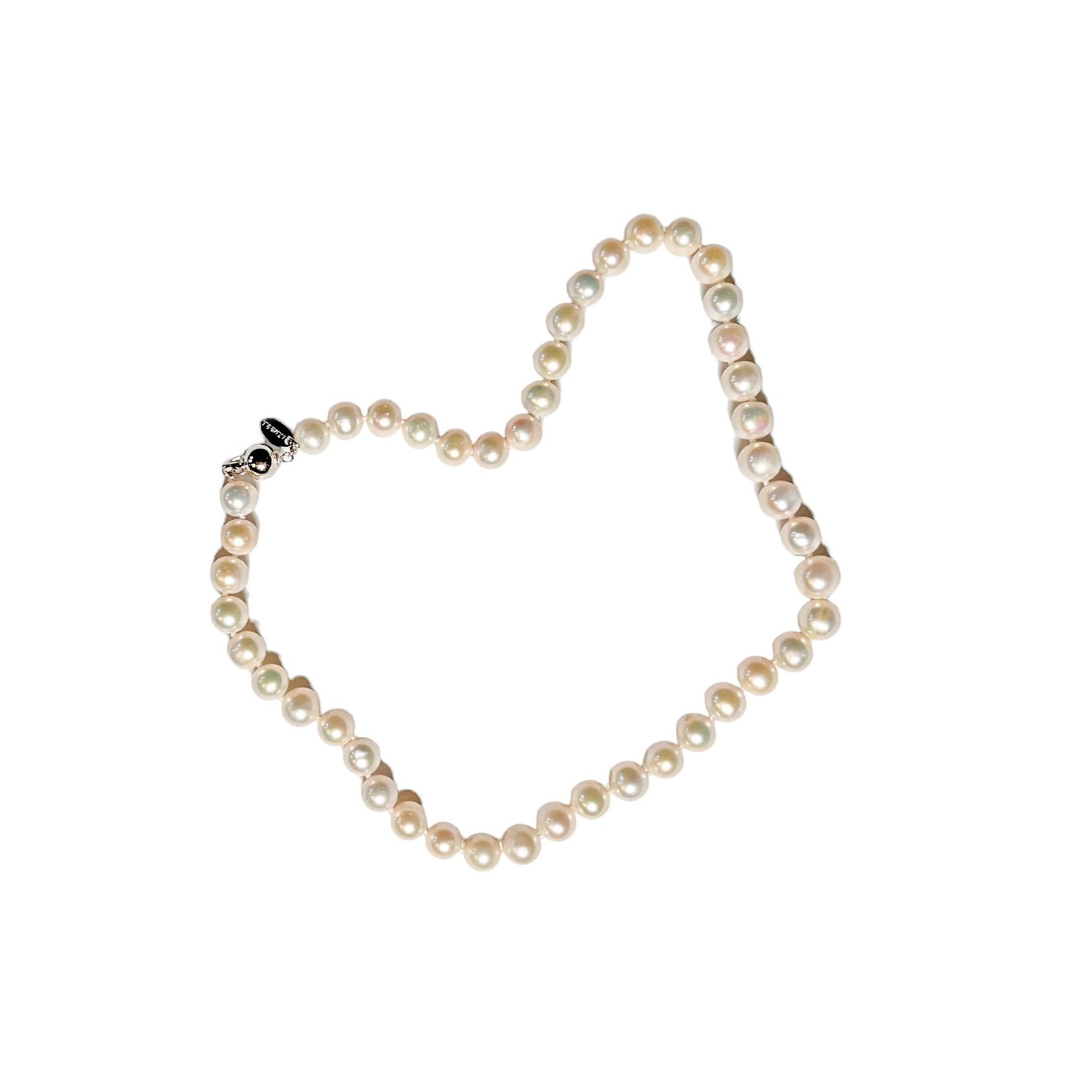 Nominal London Pearl Necklace